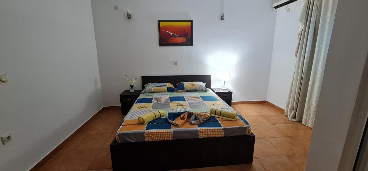 Meti Apartments Ulcinj Eksteriør billede