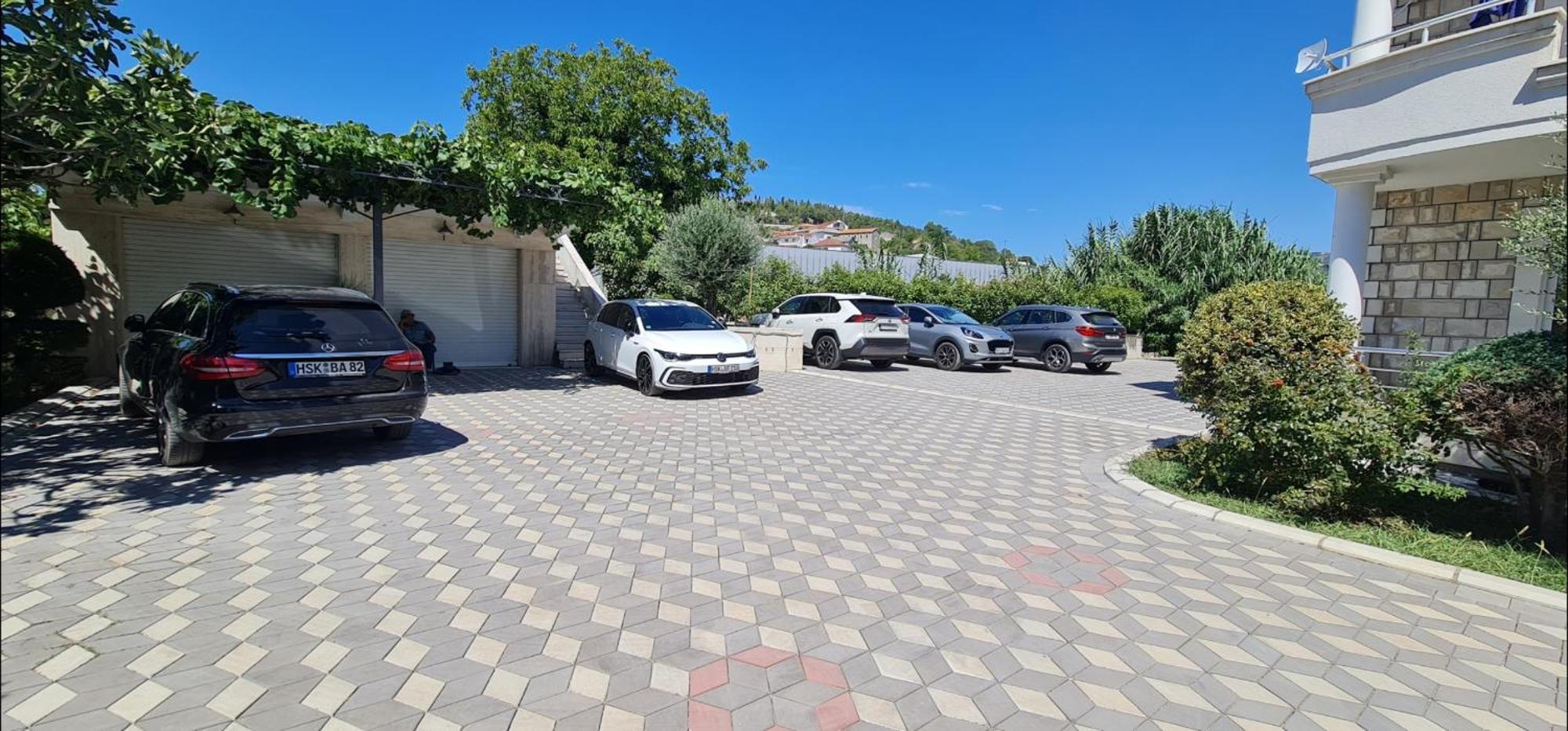 Meti Apartments Ulcinj Eksteriør billede