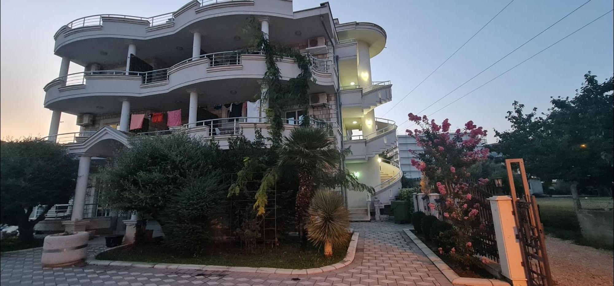Meti Apartments Ulcinj Eksteriør billede